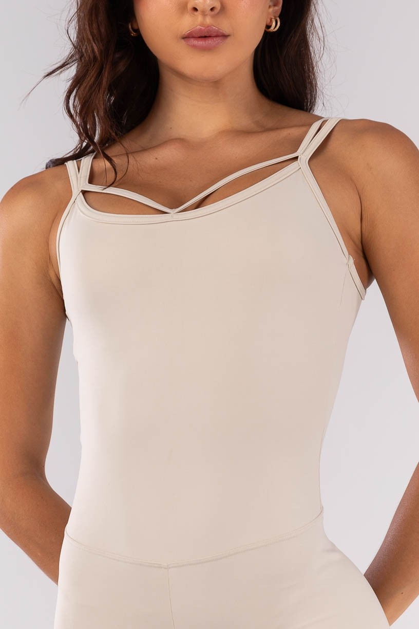 K4544-B_Macaquinho_com_Strappy_e_Alca_Dupla_Bege__Ref:_K4544-B