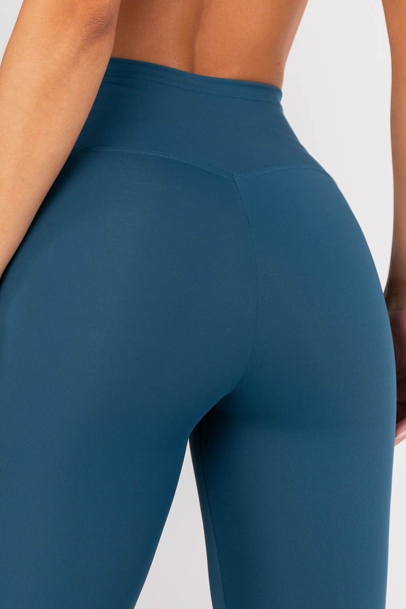 K4290-D_Calca_Legging_com_Vira_e_Cos_em_V_Azul_Petroleo__Ref:_K4290-D