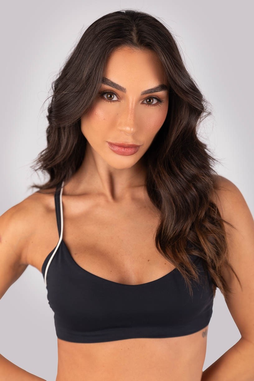 K4548-A_Top_com_Vivo_nas_Alcas_Preto__Off-White__Ref:_K4548-A