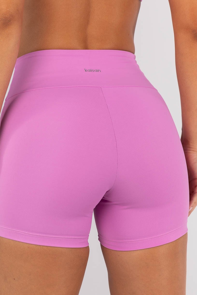 K4553-A_Short_sem_Ganchos_e_com_Recortes_Aurora__Ref:_K4553-A