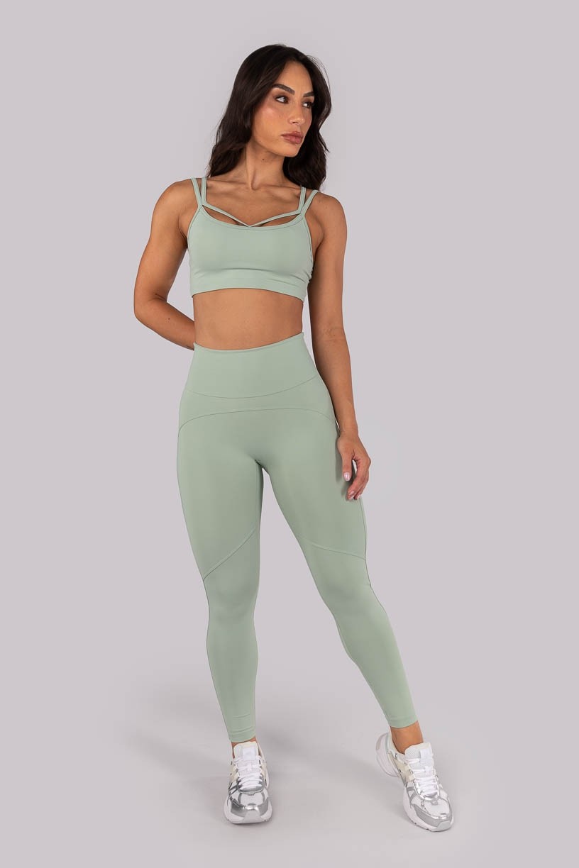 K4552-C_Calca_Legging_sem_Gancho_e_com_Recortes_Verde_Claro__Ref:_K4552-C