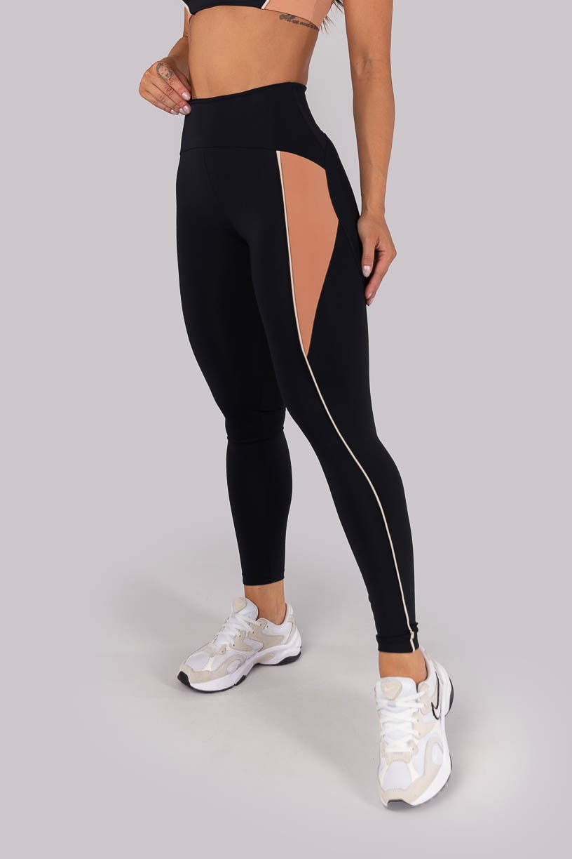 K4558-A_Calca_Legging_com_Recortes_e_Vivo_Preto__Nude__Ref:_K4558-A