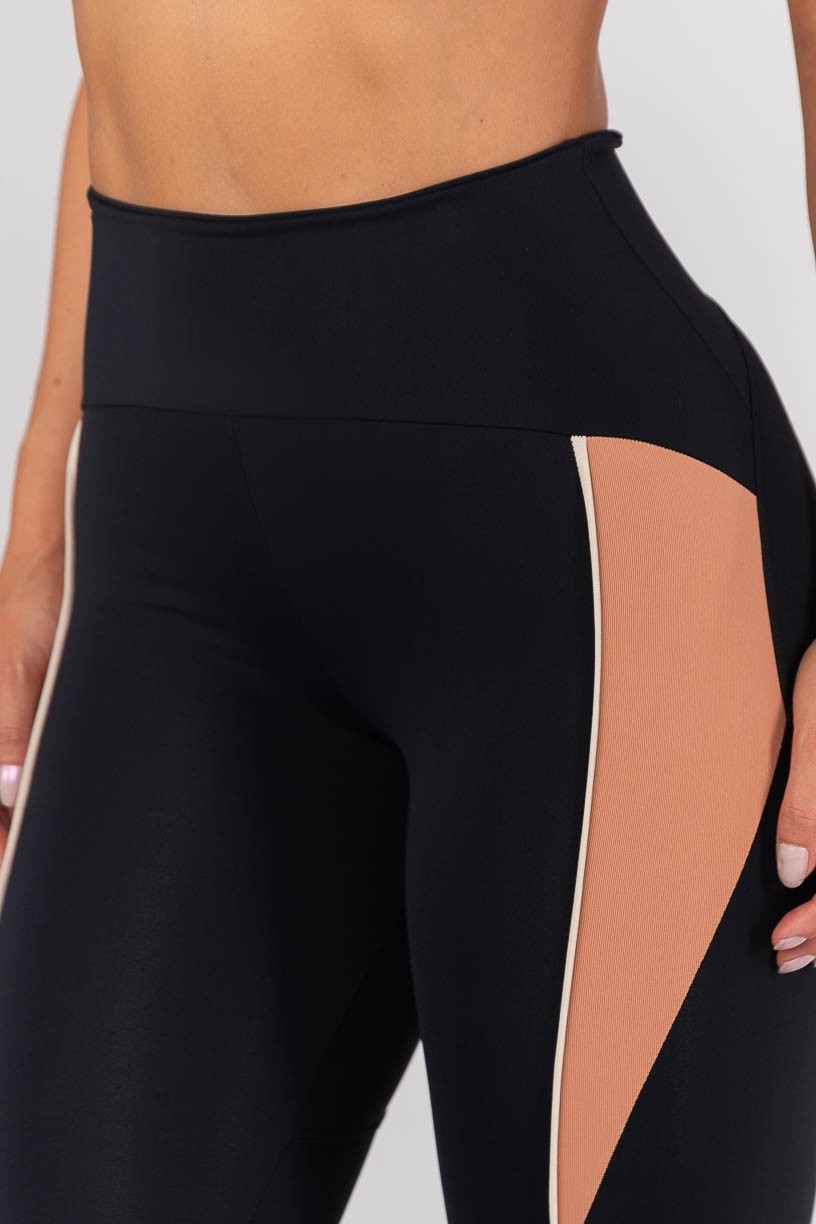 K4558-A_Calca_Legging_com_Recortes_e_Vivo_Preto__Nude__Ref:_K4558-A