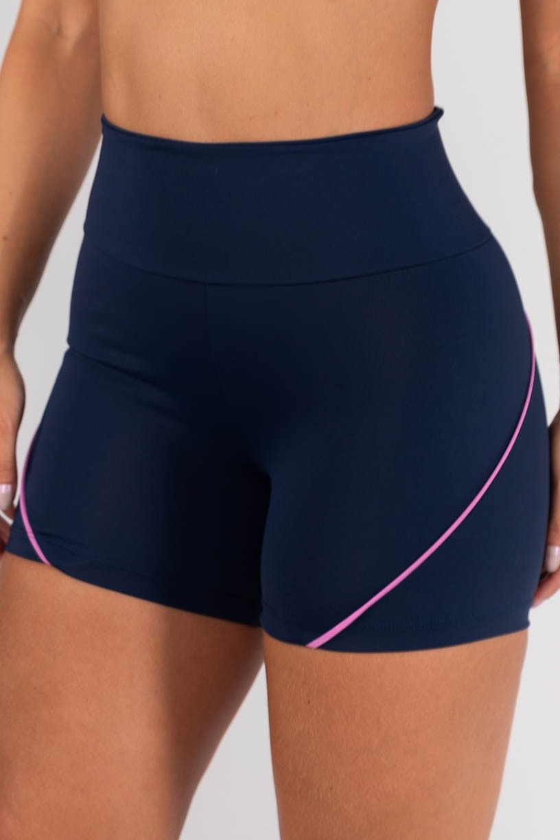 K4562-A_Short_com_Vivo_Contrastantes_e_Bolso_no_Cos_Azul_Marinho__Violet__Ref:_K4562-A