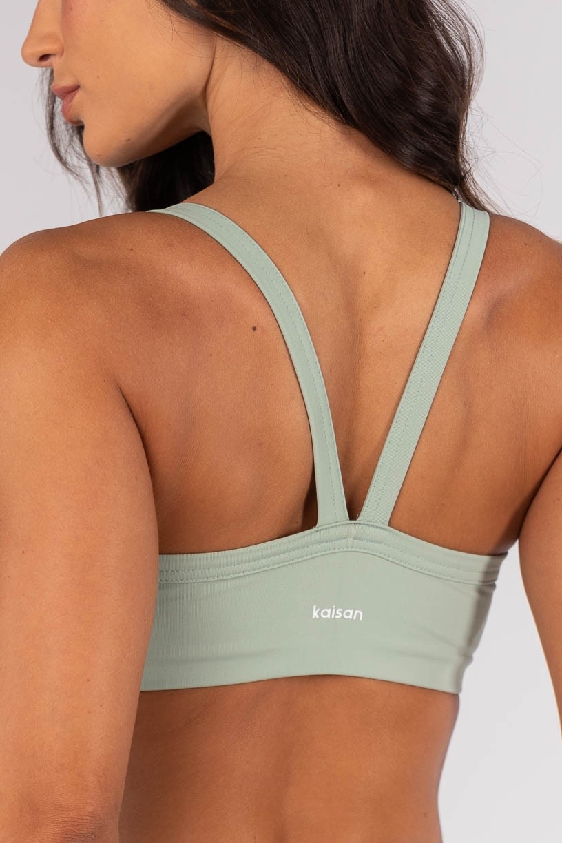 K4563-B_Top_com_Alcas_Largas_e_Cobertura_Contrastante_Verde_Claro__Ref:_K4563-B