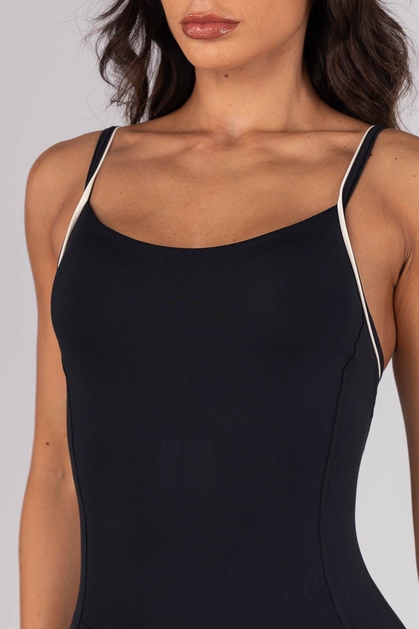 K4572-A_Macaquinho_com_Vivo_nas_Alcas_Preto__Off-White__Ref:_K4572-A