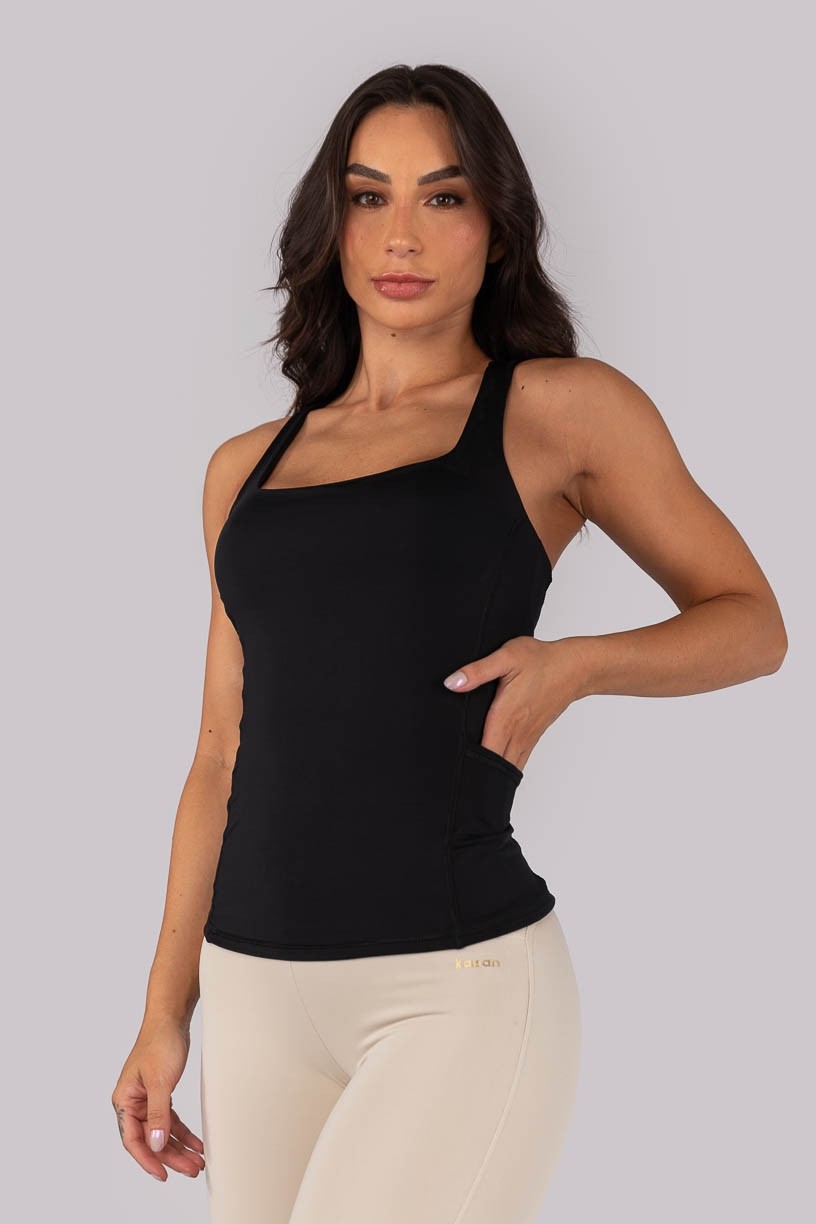 K4581-A_Regata_com_Bolsos_Laterais_Preto__Ref:_K4581-A
