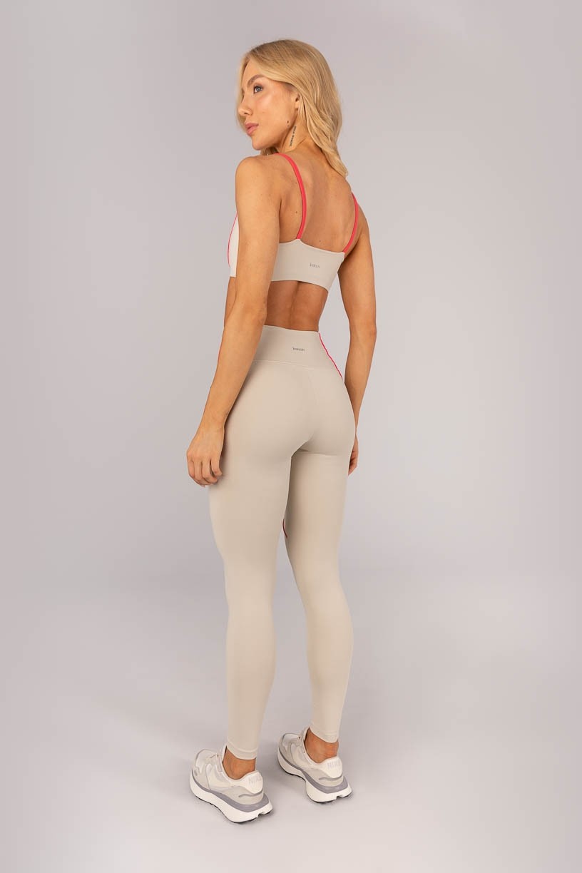 K4589-B_Calca_Legging_com_Bolso_e_Vivo_nas_Laterais_Bege__Rosa_Pink__Ref:_K4589-B