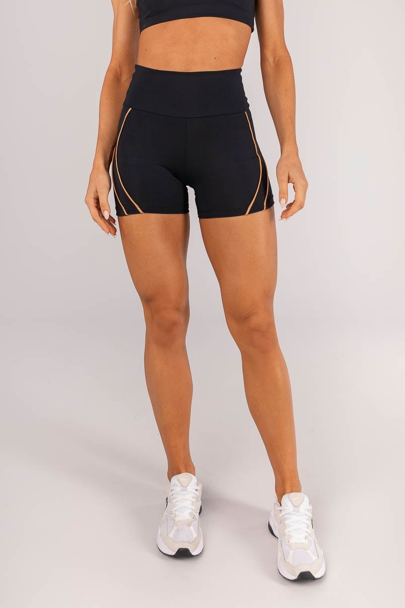 K4599-A_Short_com_Vivos_Preto__Caramelo__Ref:_K4599-A