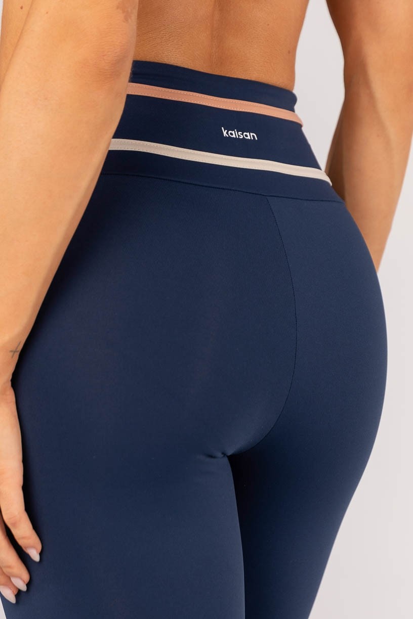K4604-A_Calca_Legging_sem_Gancho_e_com_Chapado_no_Cos_Azul_Marinho__Nude__Bege__Ref:_K4604-A