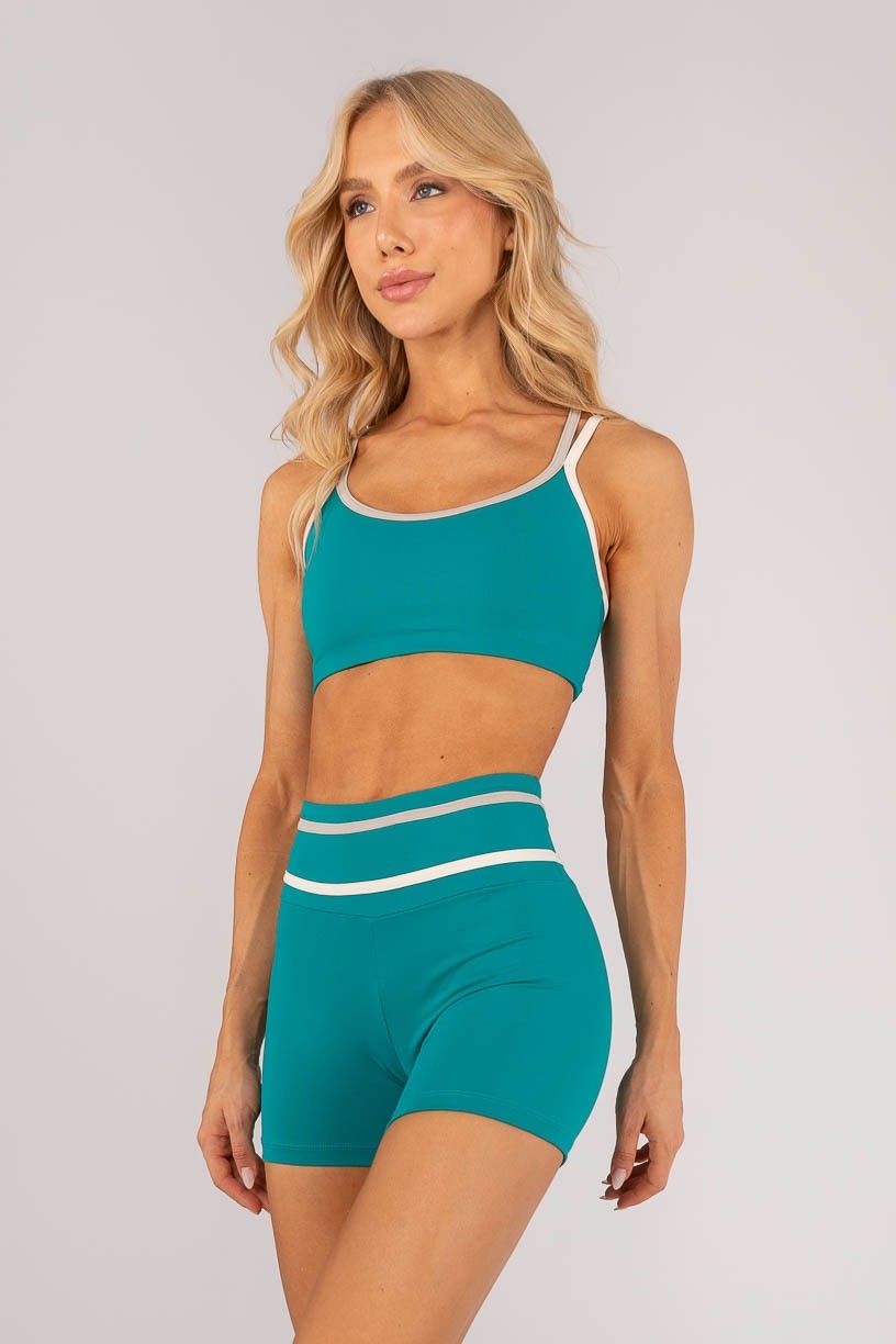 K4603-B_Top_com_Recortes_e_Alcas_Duplas_Jade__Bege_Acinzentado__Off-White__Ref:_K4603-B
