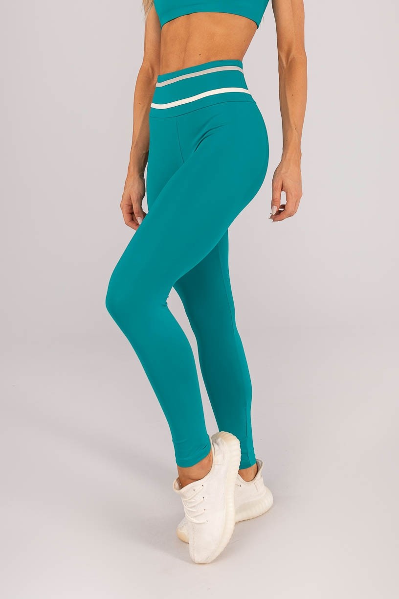K4604-B_Calca_Legging_sem_Gancho_e_com_Chapado_no_Cos_Jade__Bege_Acinzentado__Off-White__Ref:_K4604-B