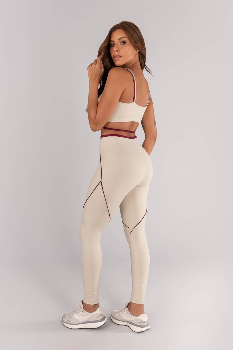 K4615-A_Calca_Legging_com_Detalhe_Vivo_e_Vira_Off-White__Vinho__Ref:_K4615-A