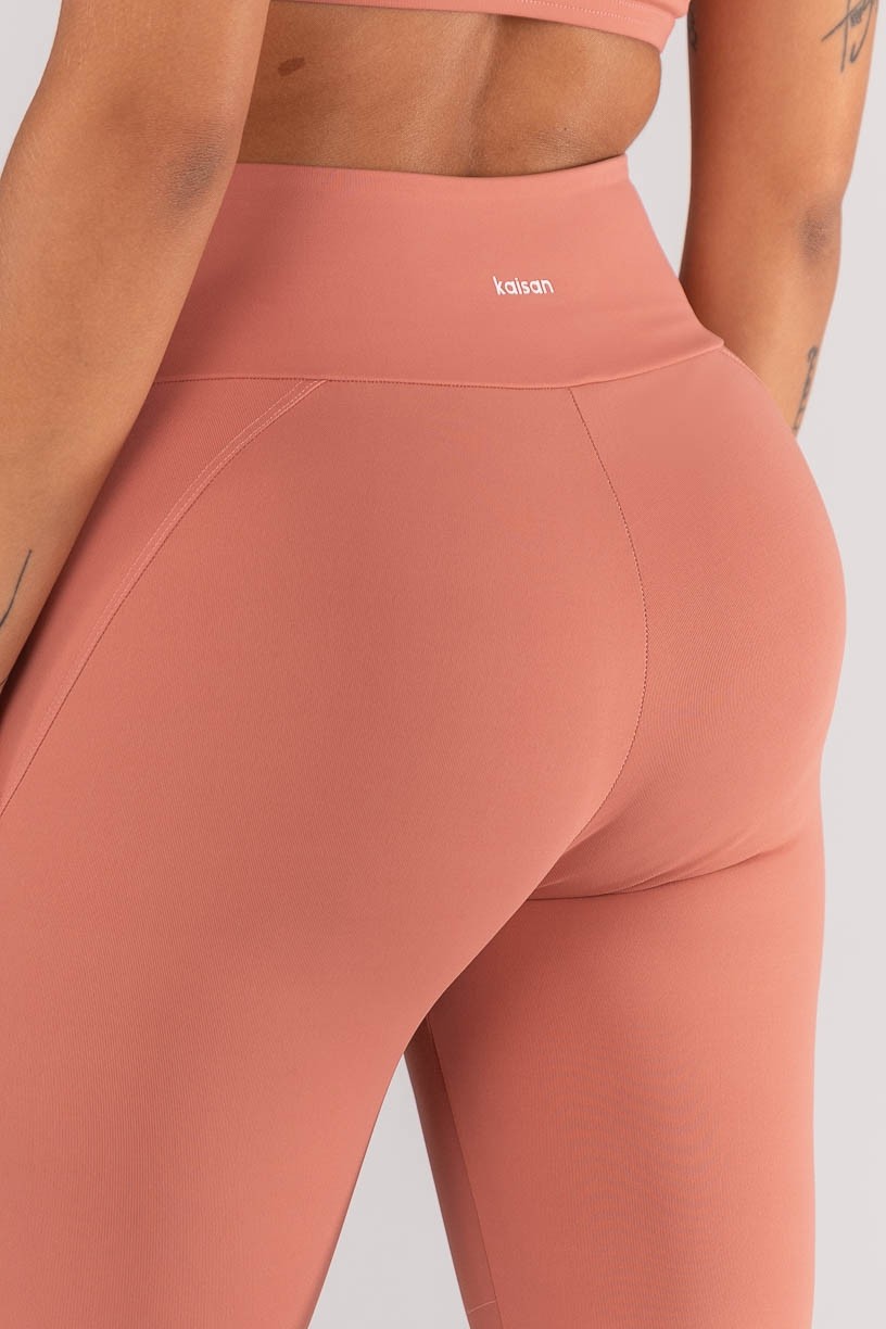 K4618-B_Calca_Legging_com_Cos_Transpassado_e_Bolsos_com_Vivo_Telha__Vanilla__Ref:_K4618-B