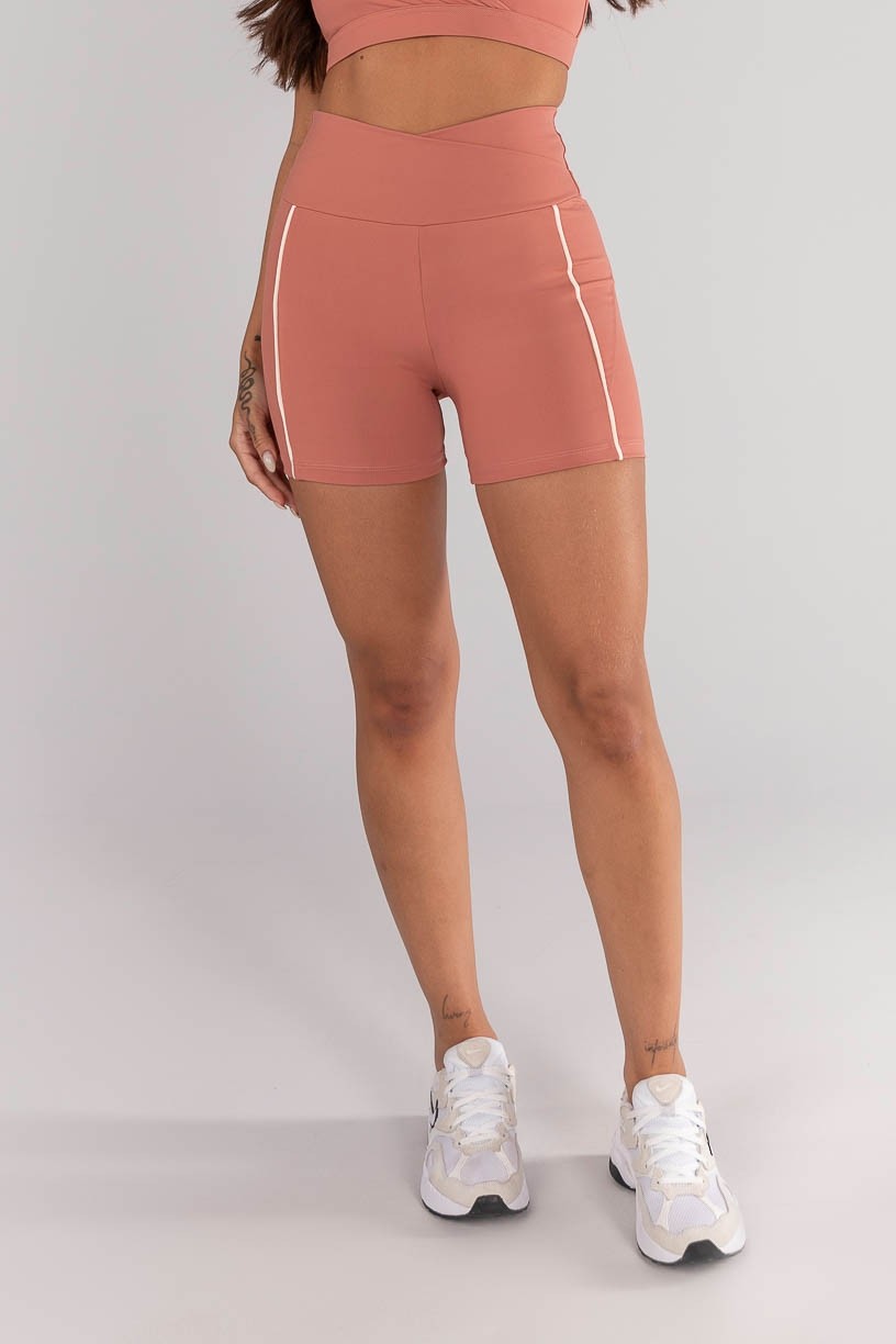 K4620-B_Short_com_Cos_Transpassado_e_Bolsos_com_Vivo_Telha__Vanilla__Ref:_K4620-B