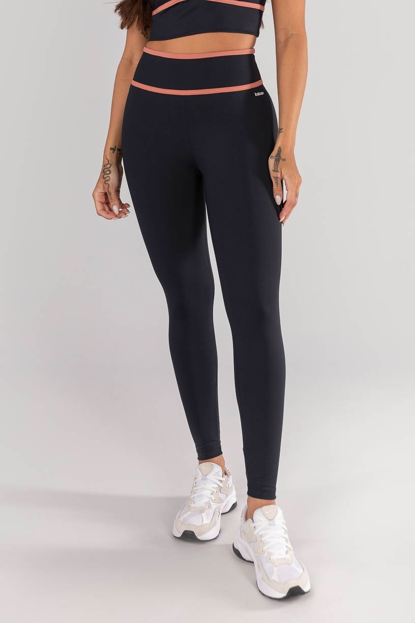 K4625-A_Calca_Legging_com_Passante_no_Cos_Preto__Telha__Ref:_K4625-A