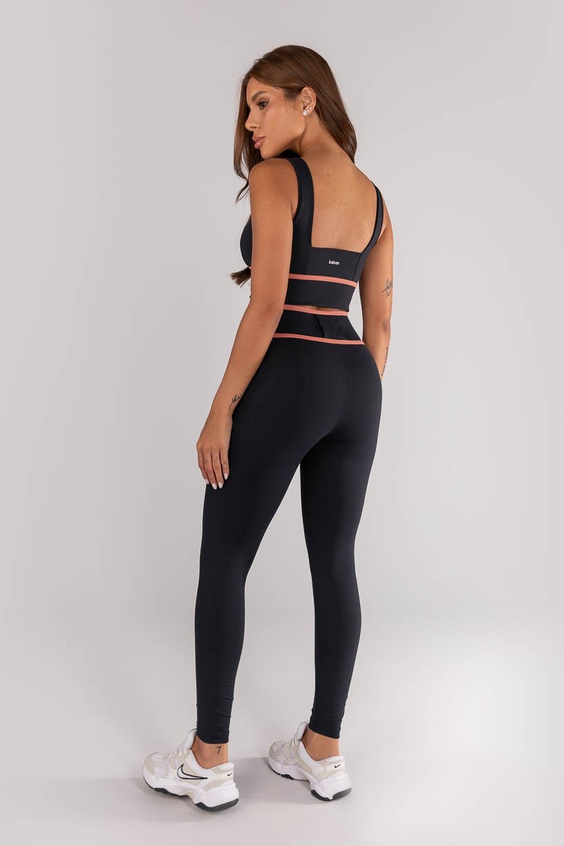 K4625-A_Calca_Legging_com_Passante_no_Cos_Preto__Telha__Ref:_K4625-A