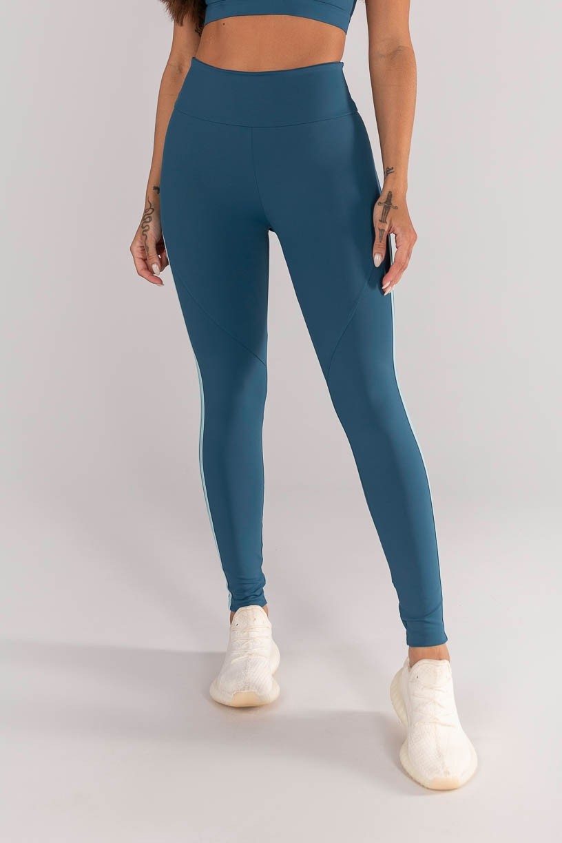 K4631-A_Calca_Legging_com_Recortes_e_Chapado_na_Lateral_Azul_Petroleo__Glacial__Ref:_K4631-A