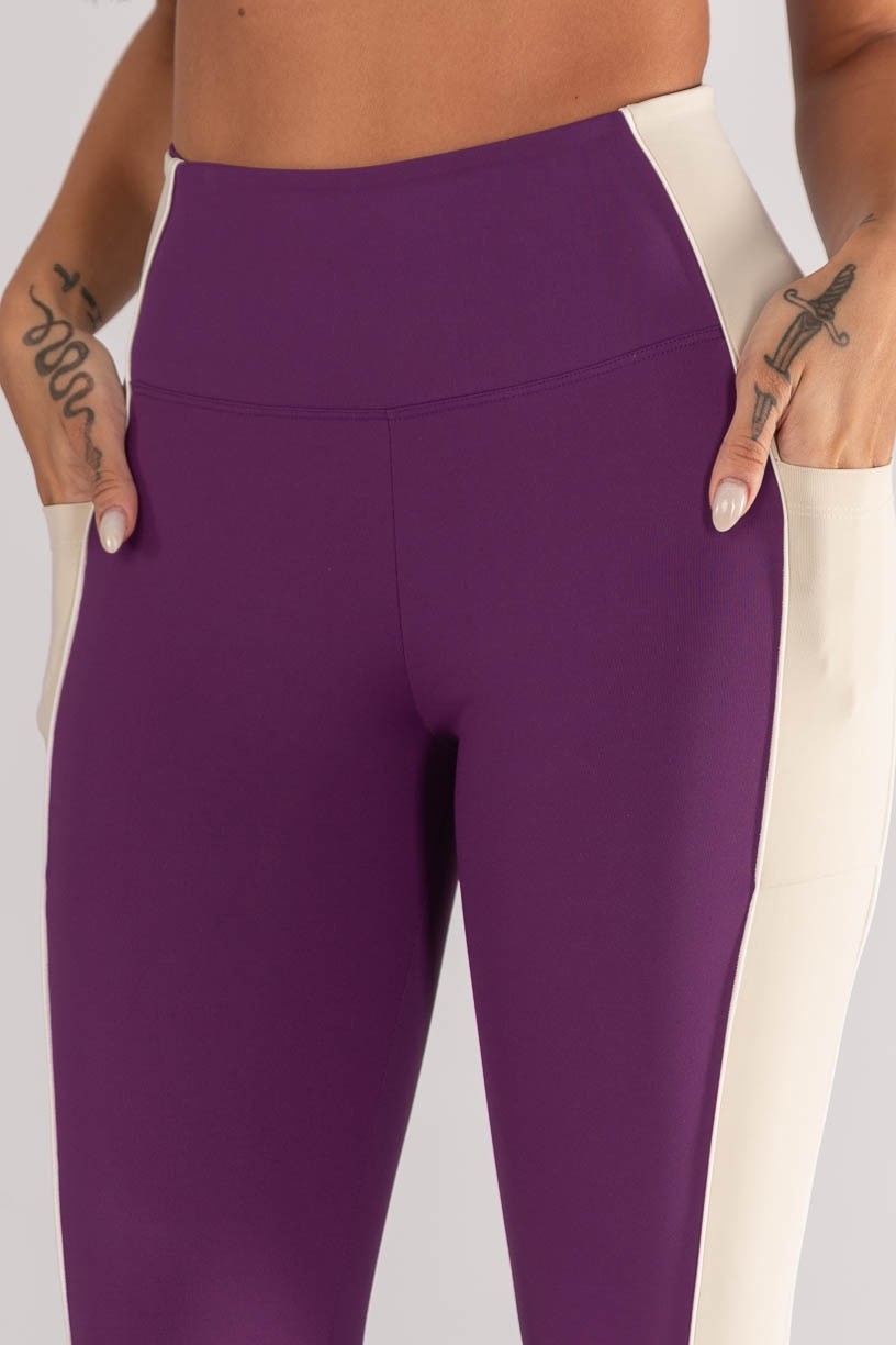 K4636-A_Calca_Legging_com_Bolso_e_Vivos_Ametista__Off-White__Perola__Ref:_K4636-A
