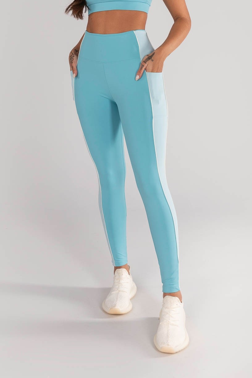 K4636-B_Calca_Legging_com_Bolso_e_Vivos_Brisa__Glacial__Perola__Ref:_K4636-B