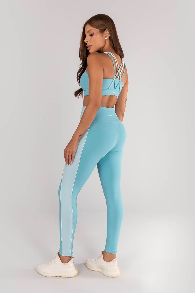 K4636-B_Calca_Legging_com_Bolso_e_Vivos_Brisa__Glacial__Perola__Ref:_K4636-B