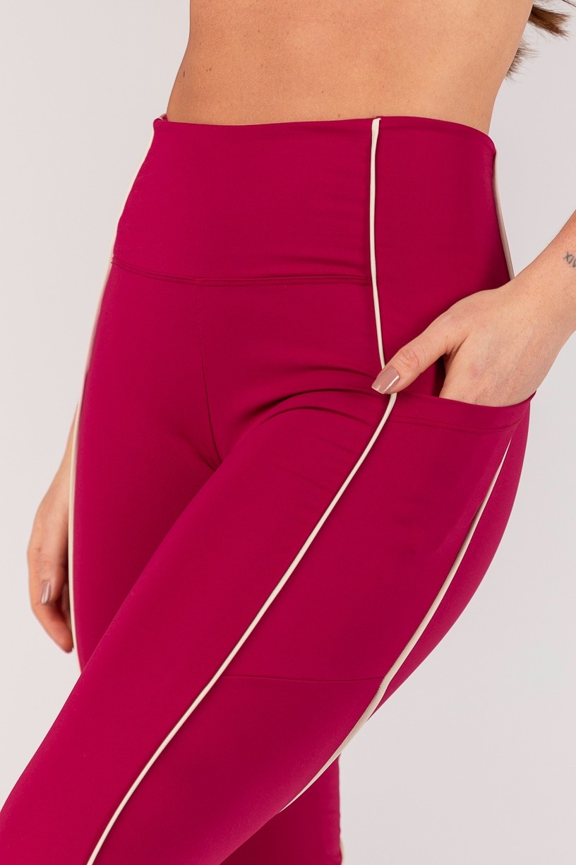 K4647-A_Calca_Legging_com_Bolsos_e_Vivo_Acai__Off-White__Ref:_K4647-A