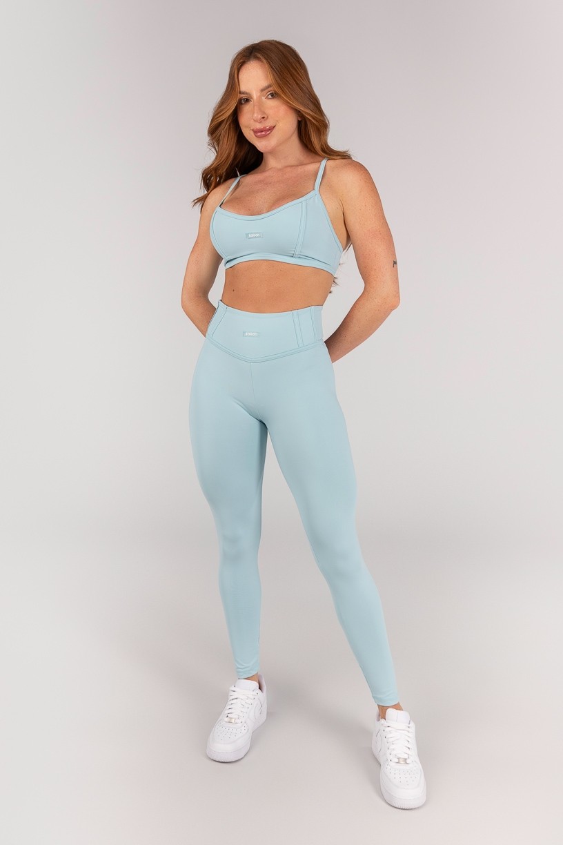 K4650-B_Calca_Legging_sem_Gancho_e_Detalhes_Em_Chapado_Glacial__Ref:_K4650-B