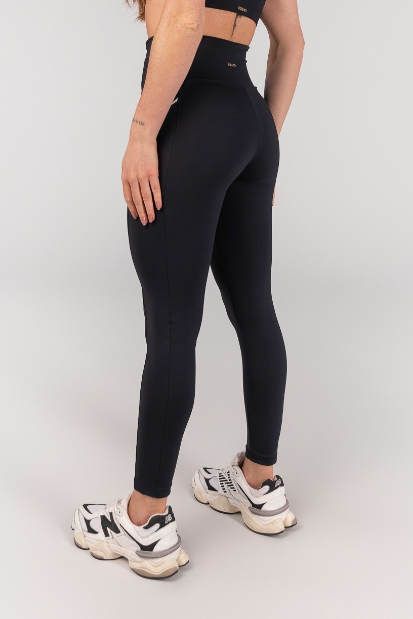 K4662-B_Calca_Legging_sem_Cos_Aparente_e_Bolsos_Preto__Off-White__Ref:_K4662-B