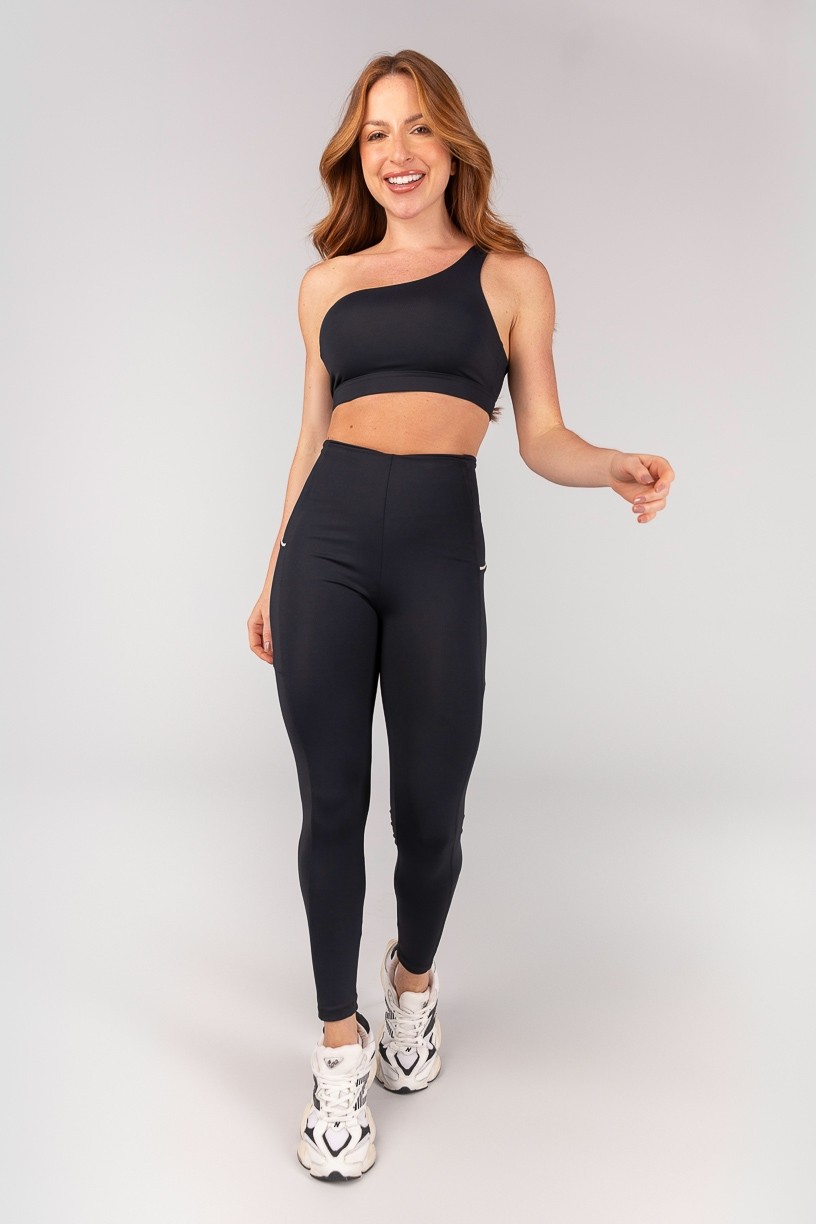 K4662-B_Calca_Legging_sem_Cos_Aparente_e_Bolsos_Preto__Off-White__Ref:_K4662-B