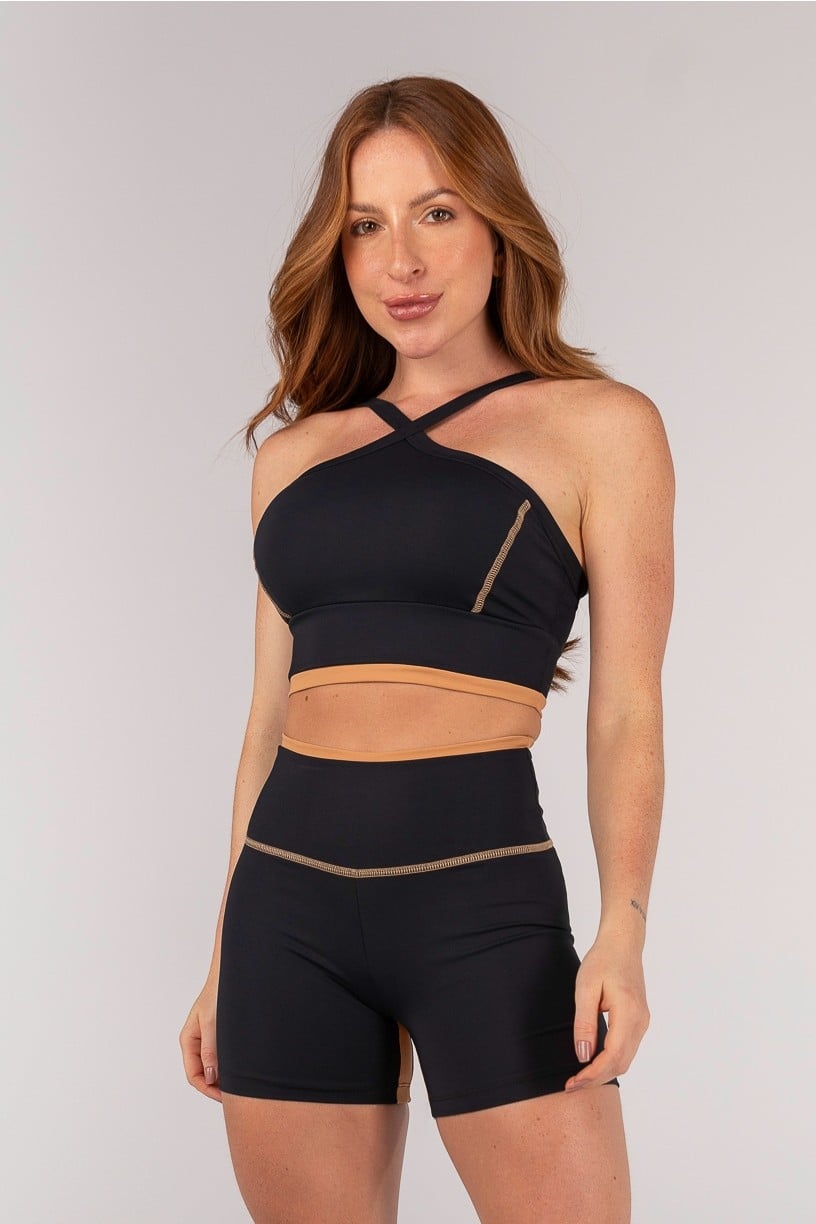 K4666-A_Top_com_Alca_Larga_Cruzada_com_Vira_e_Cobertura_Preto__Caramelo__Ref:_K4666-A