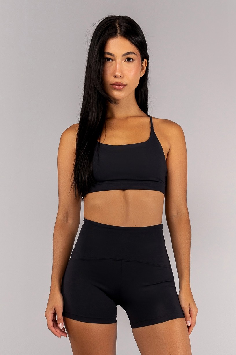 K4688-B_Top_com_Tiras_Trabalhadas_nas_Costas_Preto__Ref:_K4688-B