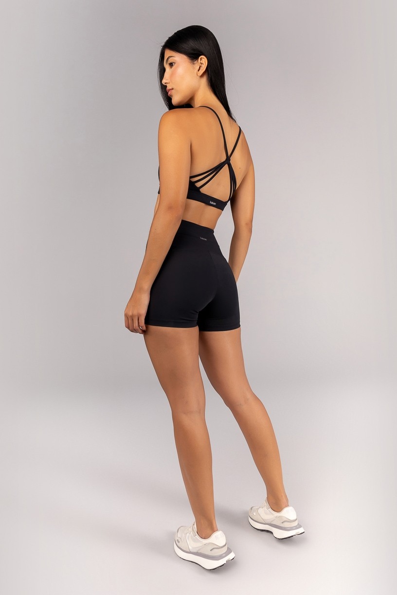 K4688-B_Top_com_Tiras_Trabalhadas_nas_Costas_Preto__Ref:_K4688-B
