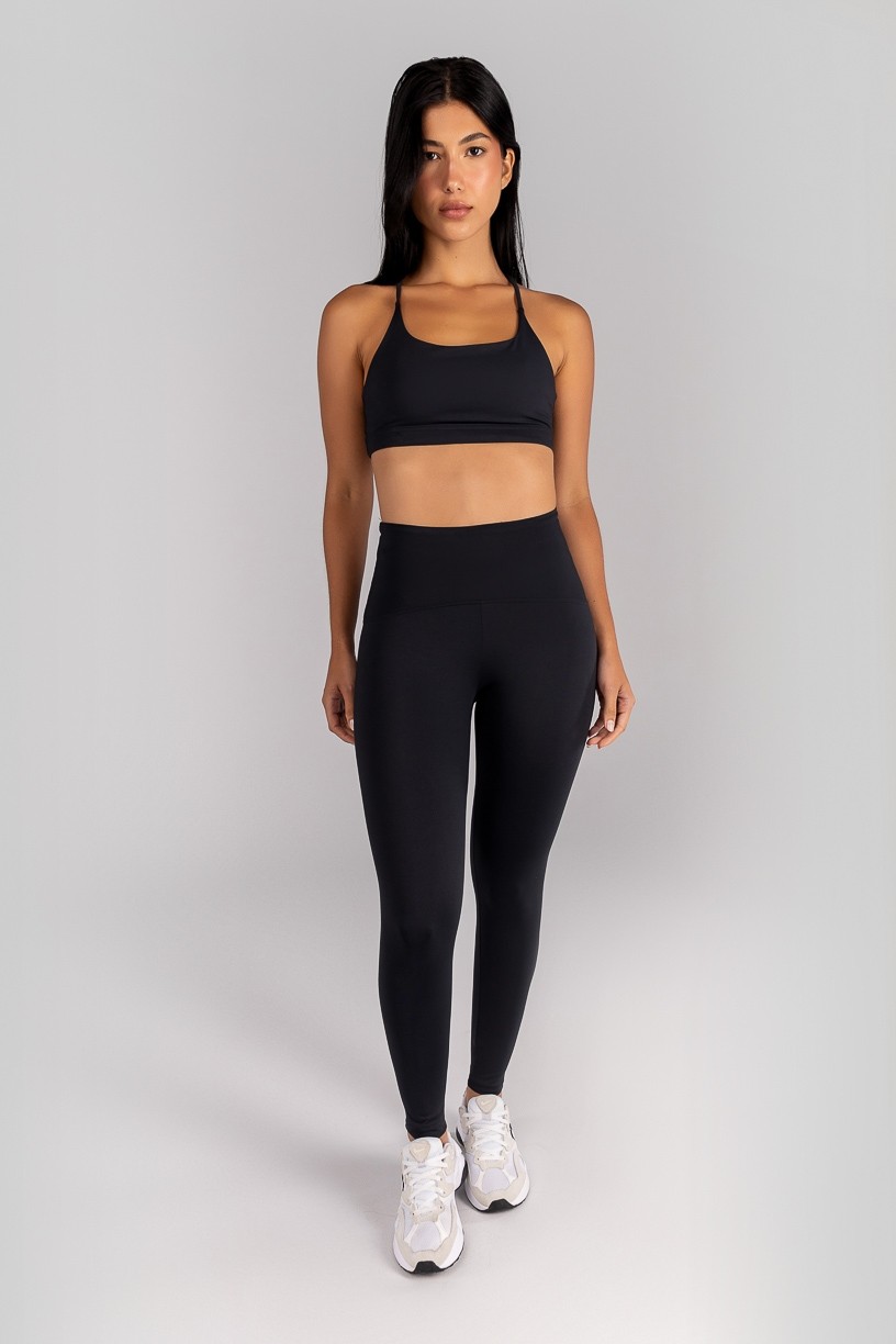 K4689-B_Calca_Legging_com_Ziper_Invisivel_no_Bolso_Preto__Ref:_K4689-B