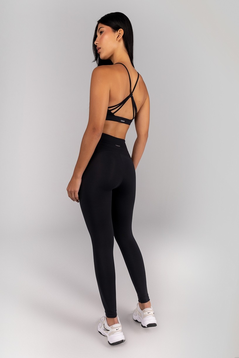 K4689-B_Calca_Legging_com_Ziper_Invisivel_no_Bolso_Preto__Ref:_K4689-B