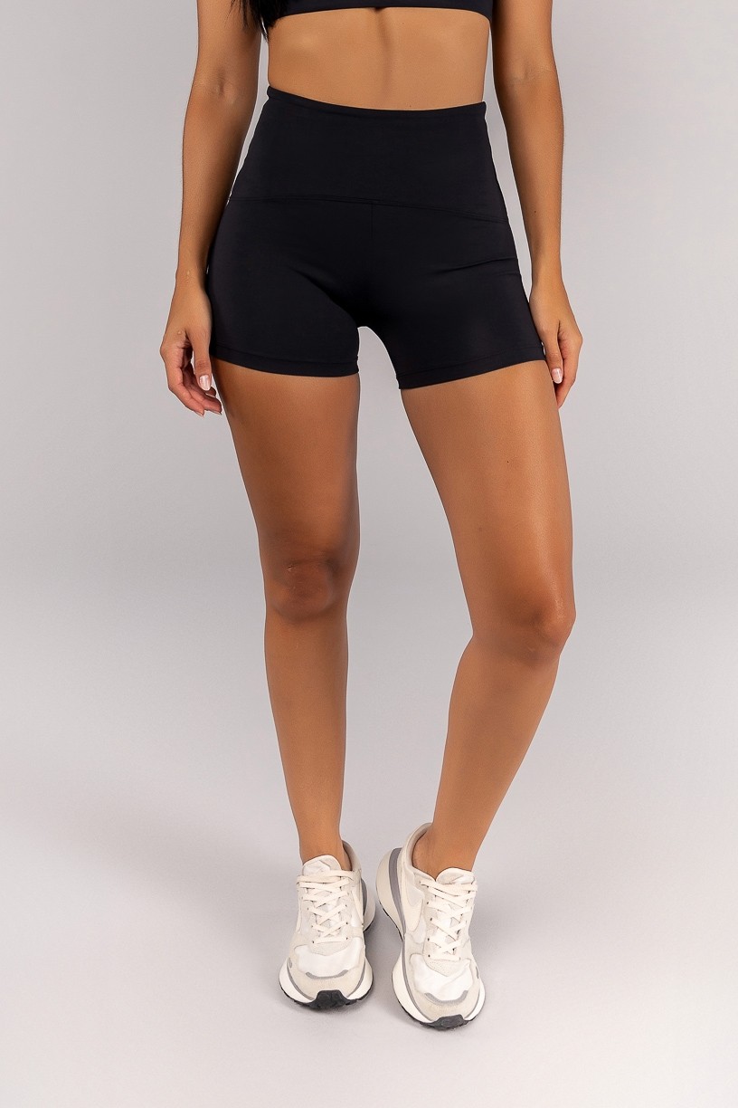 K4690-B_Short_com_Ziper_Invisivel_no_Bolso_do_Cos_Preto__Ref:_K4690-B