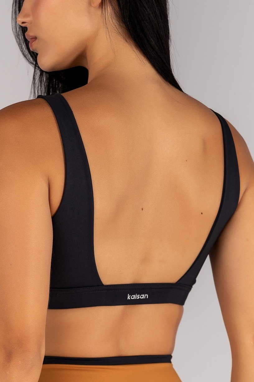 K4696-A_Top_com_Alcas_Largas_e_Costas_Abertas_Preto__Ref:_K4696-A