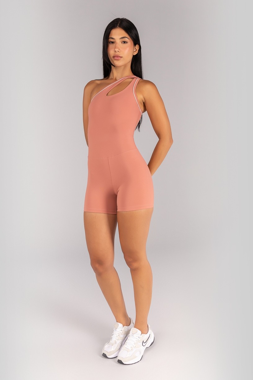K4699-B_Macaquinho_Assimetrico_com_Abertura_no_Decote_Telha__Off-White__Ref:_K4699-B