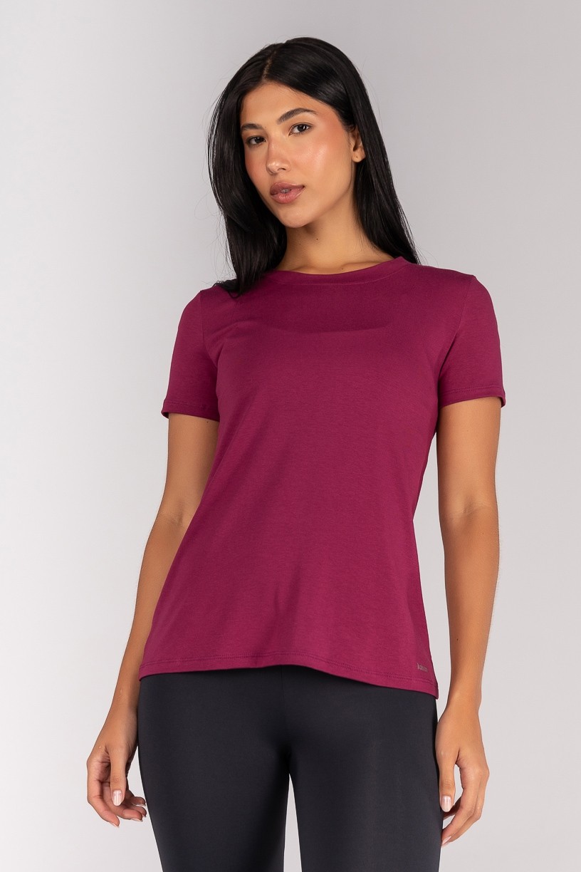 K4702-A_Blusa_com_Abertura_nas_Costas_Vinho__Ref:_K4702-A