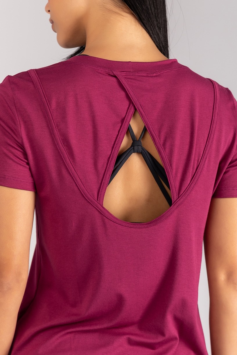 K4702-A_Blusa_com_Abertura_nas_Costas_Vinho__Ref:_K4702-A