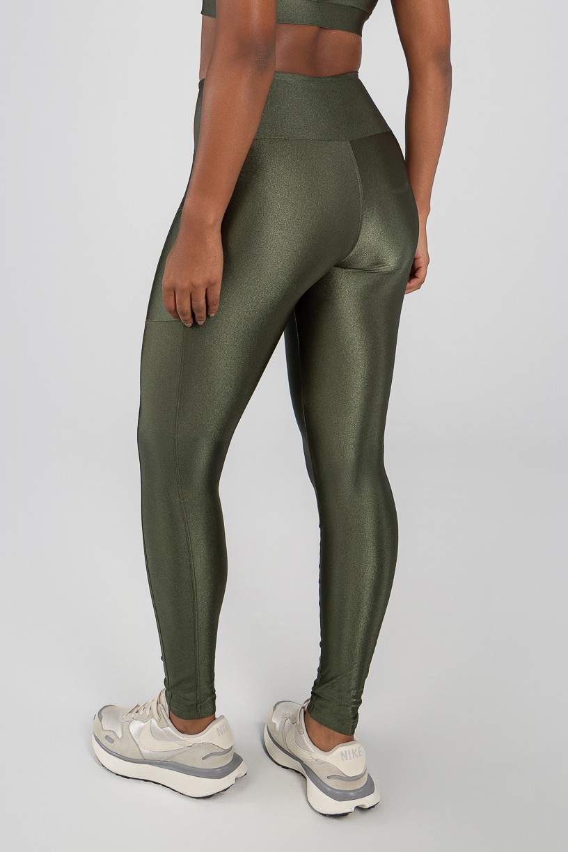 K4375-C_Calca_Legging_com_Bolsos_Laterais_Verde_Militar__Ref:_K4375-C