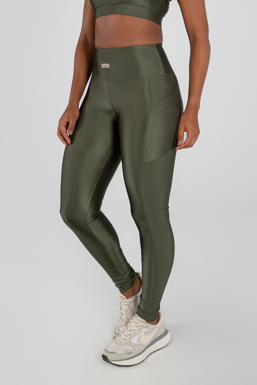 K4375-C_Calca_Legging_com_Bolsos_Laterais_Verde_Militar__Ref:_K4375-C