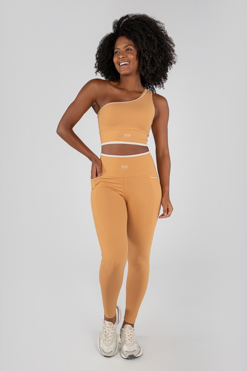 K4705-B_Calca_Legging_com_Bolsos_e_Vivos_Caramelo__Ref:_K4705-B