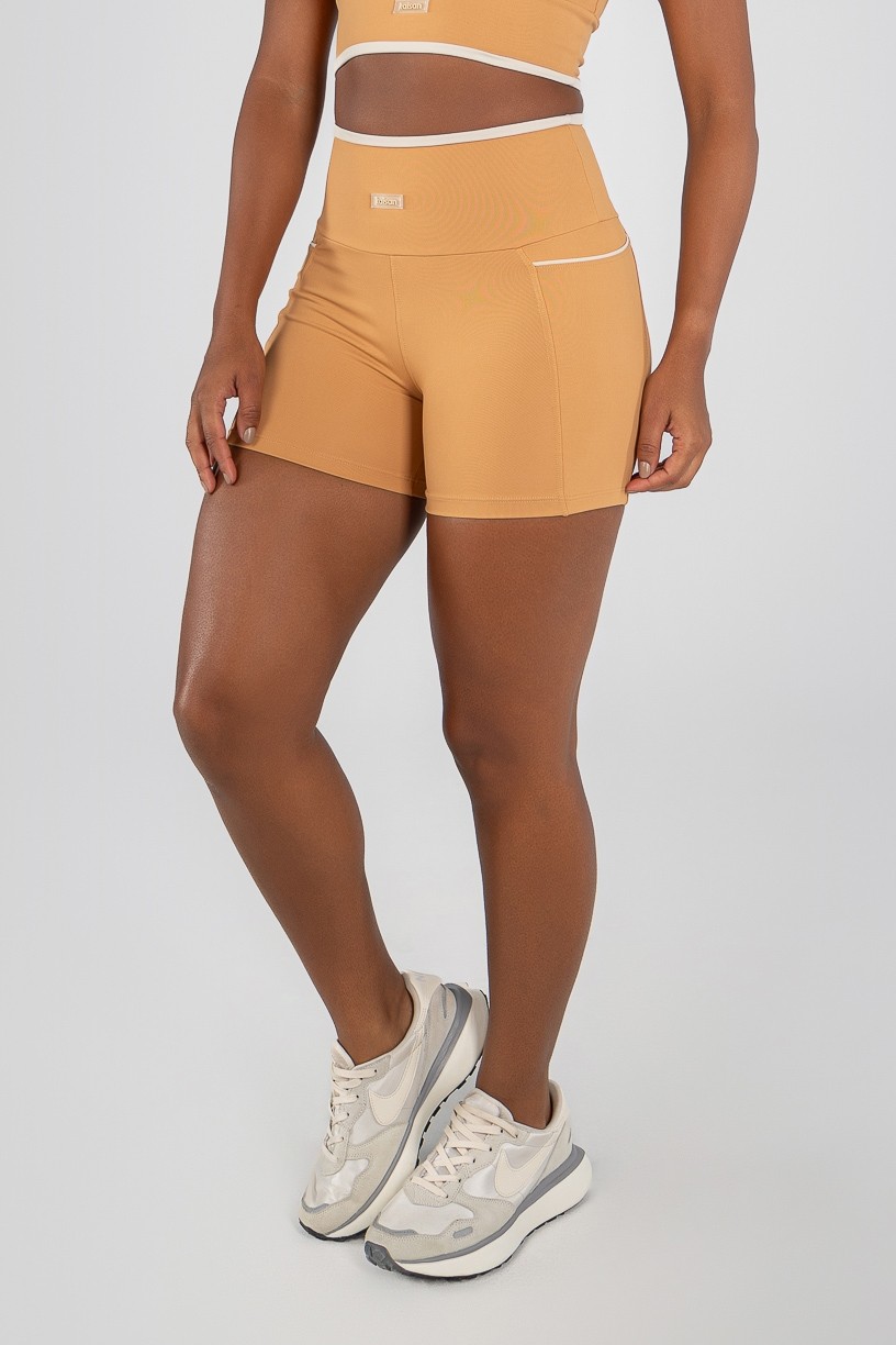 K4706-B_Short_com_Bolsos_e_Vivos_Caramelo__Ref:_K4706-B