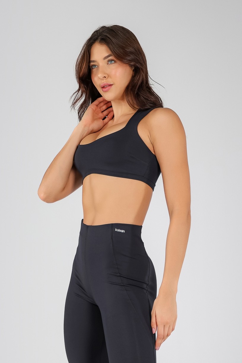 K4707-A_Top_com_Mangas_e_Decote_Reto_Preto__Ref:_K4707-A