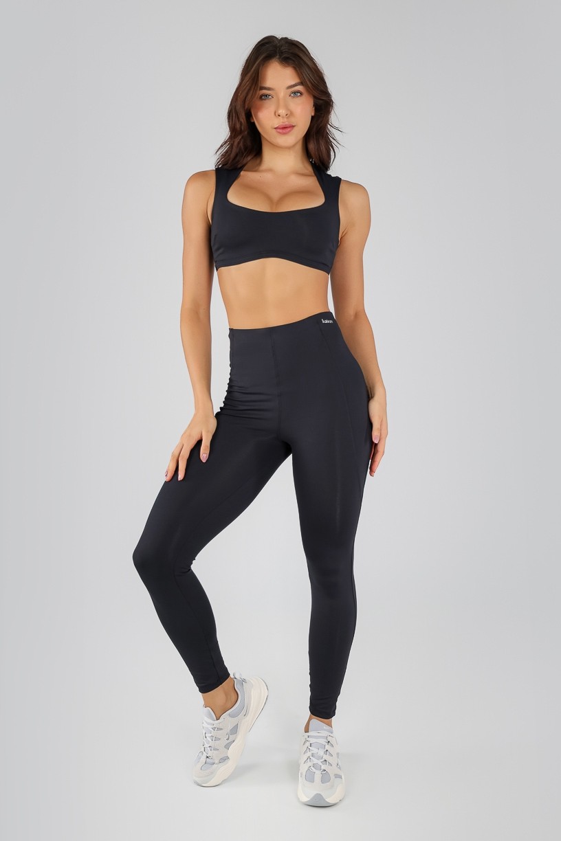 K4708-A_Calca_Legging_sem_Cos_Aparente_e_Bolso_Lateral_Preto__Ref:_K4708-A