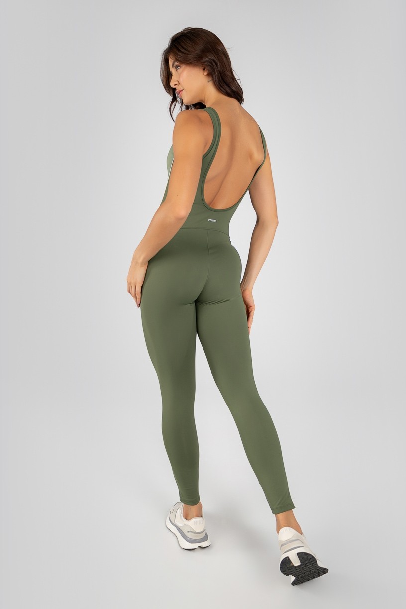 K4735-A_Macacao_com_Alcas_Largas_e_Vivos_Cacto__Off-White__Ref:_K4735-A
