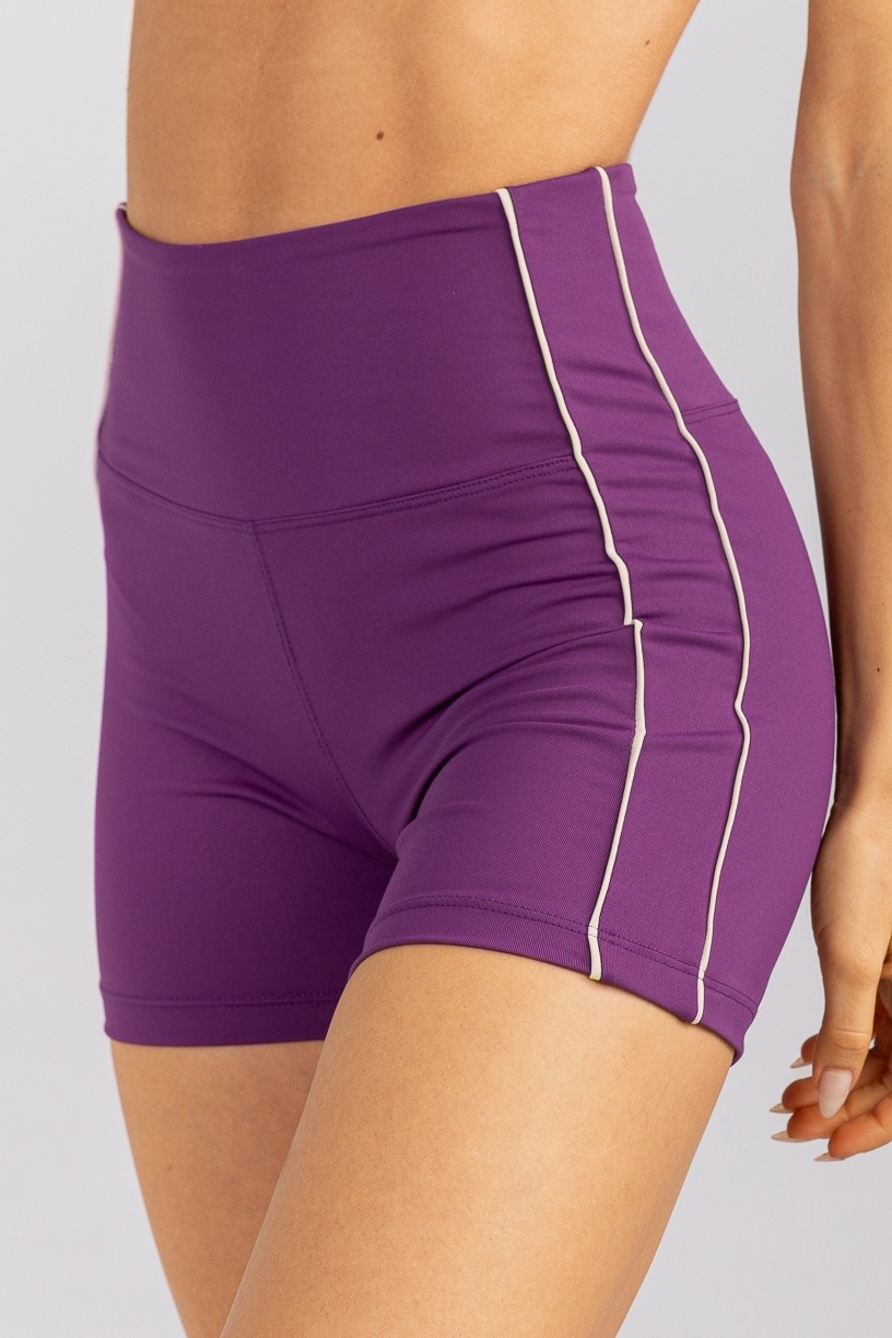 K4749-A_Short_com_Vivos_Duplos_Coloridos_Ametista__Off-White__Ref:_K4749-A