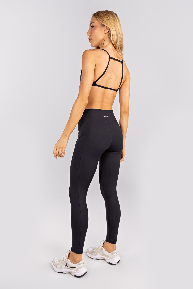 K4751-A_Calca_Legging_com_Bolsos_e_Recortes_Preto__Ref:_K4751-A