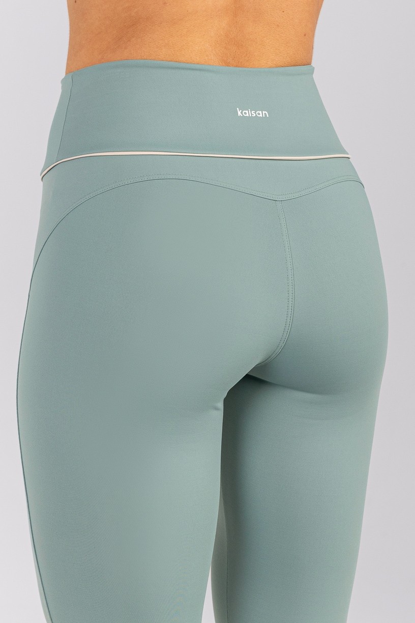 K4754-A_Calca_Legging_com_Recortes_e_Vivo_no_Cos_Citrus__Off-White__Ref:_K4754-A