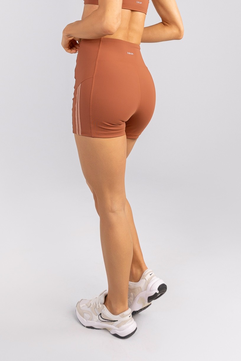 K4758-B_Short_com_Recortes_e_Chapados_Platinados_Marrom__Rose__Ref:_K4758-B